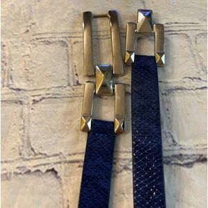 WHITE HOUSE BLACK MARKET FEEL BEAUTIFUL BLUE SKIN PRINT WOMENS LEATHER BACK BELT